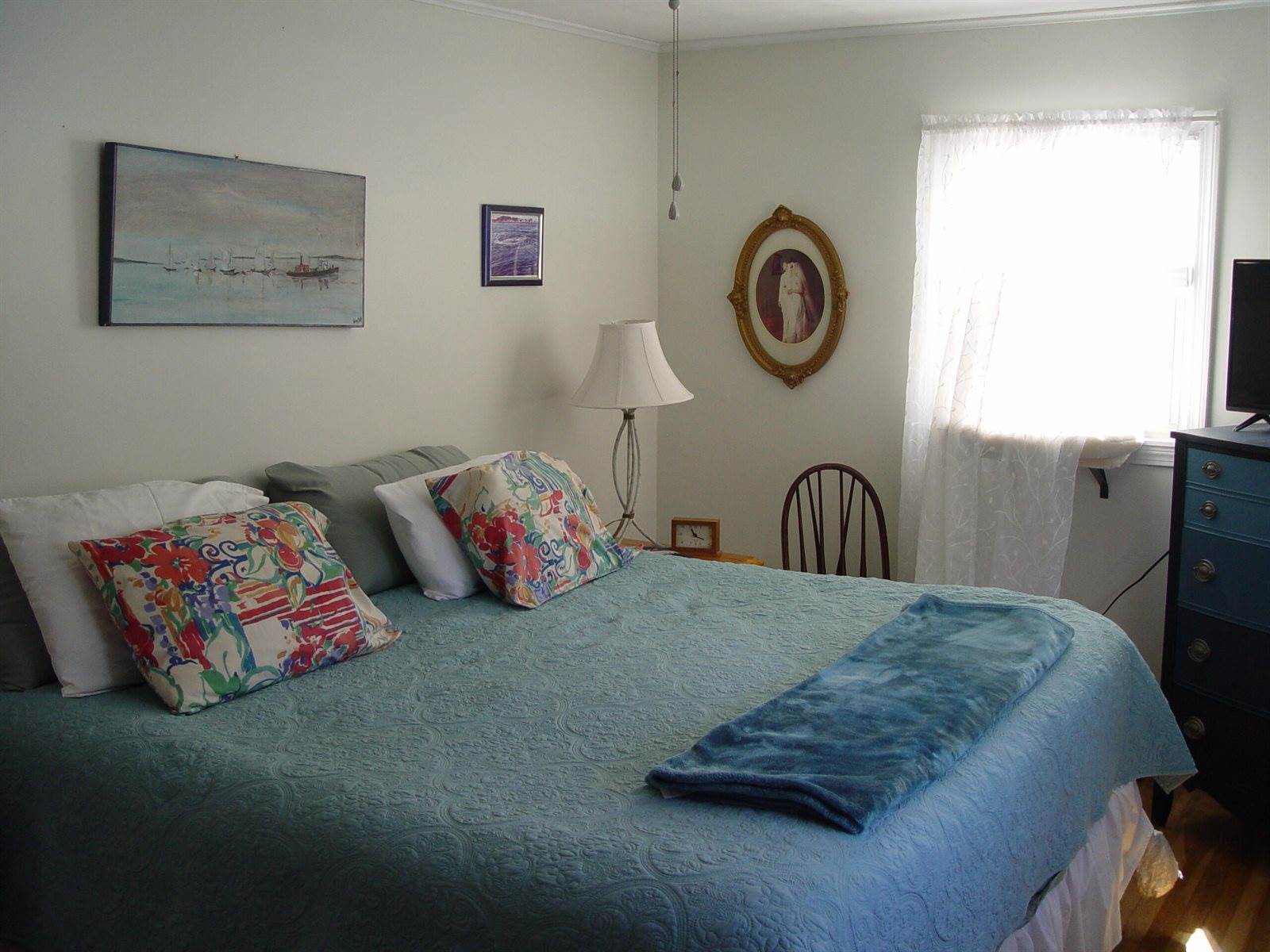 24 Arbor Drive, Veazie, ME 04401