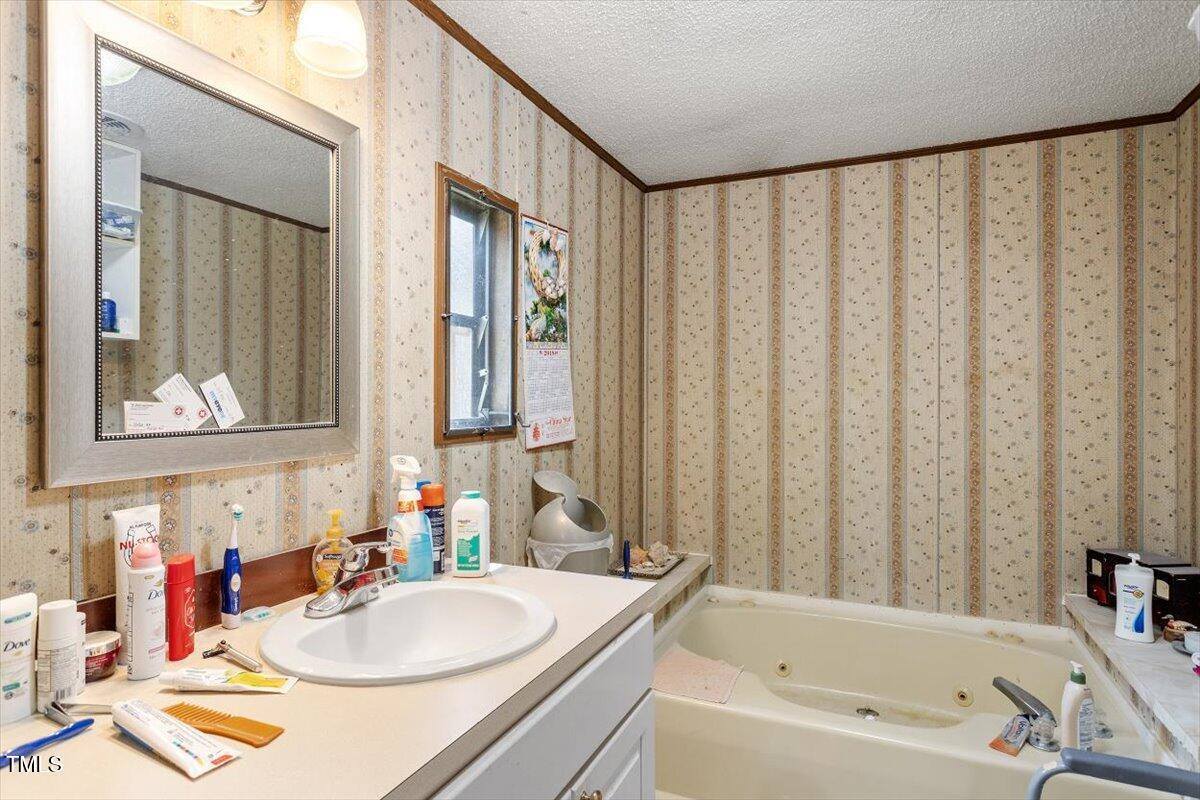 1104 Cattleman Circle, Garner, NC 27529