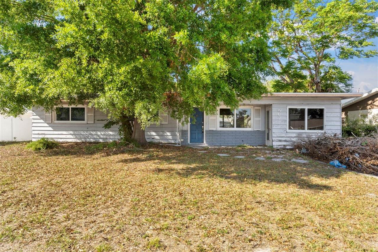 2677 Martin Street, Sarasota, FL 34237