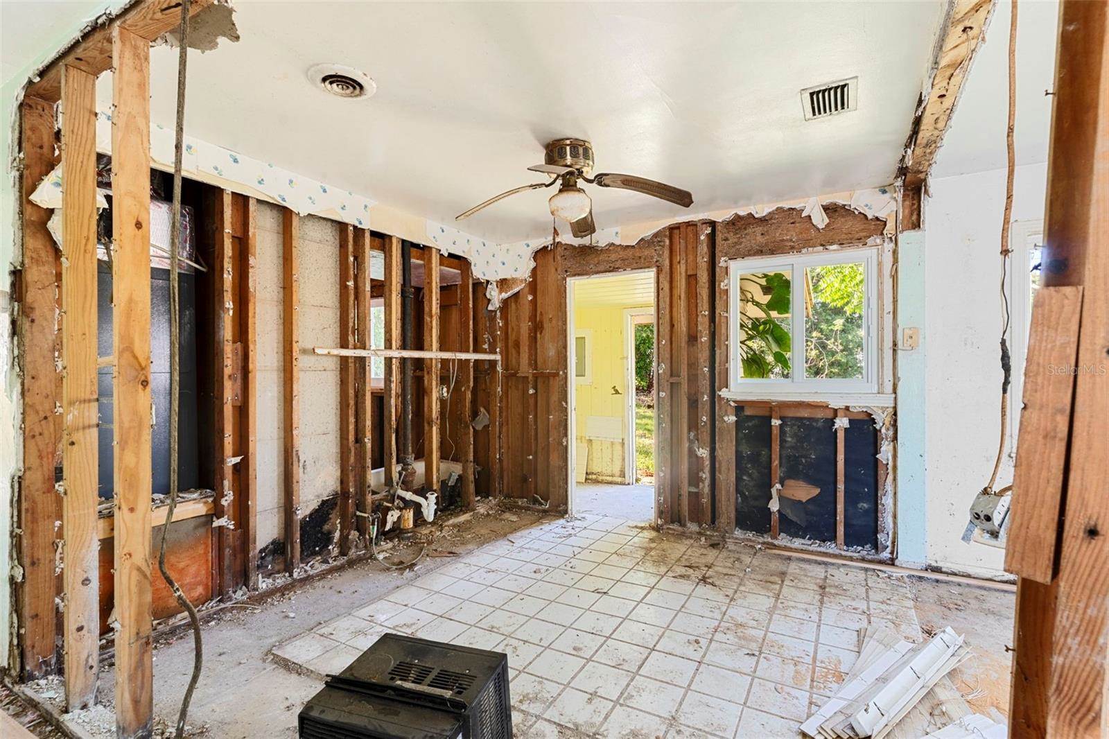 2677 Martin Street, Sarasota, FL 34237
