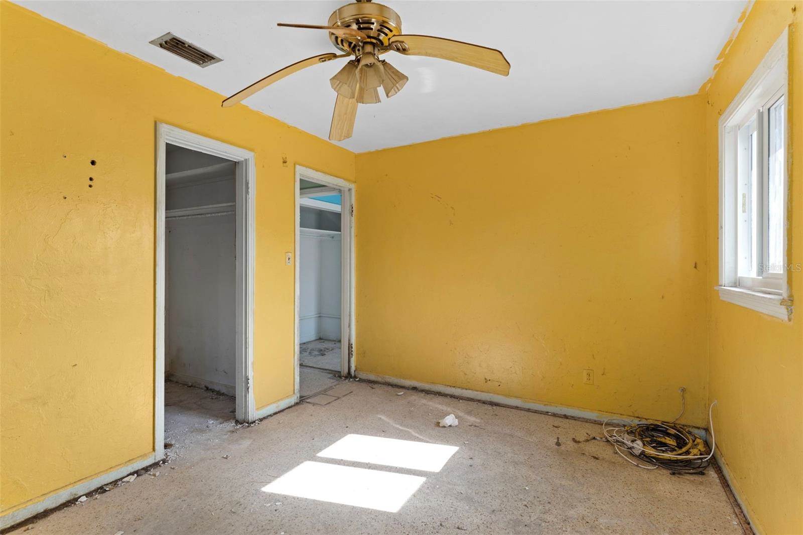 2677 Martin Street, Sarasota, FL 34237