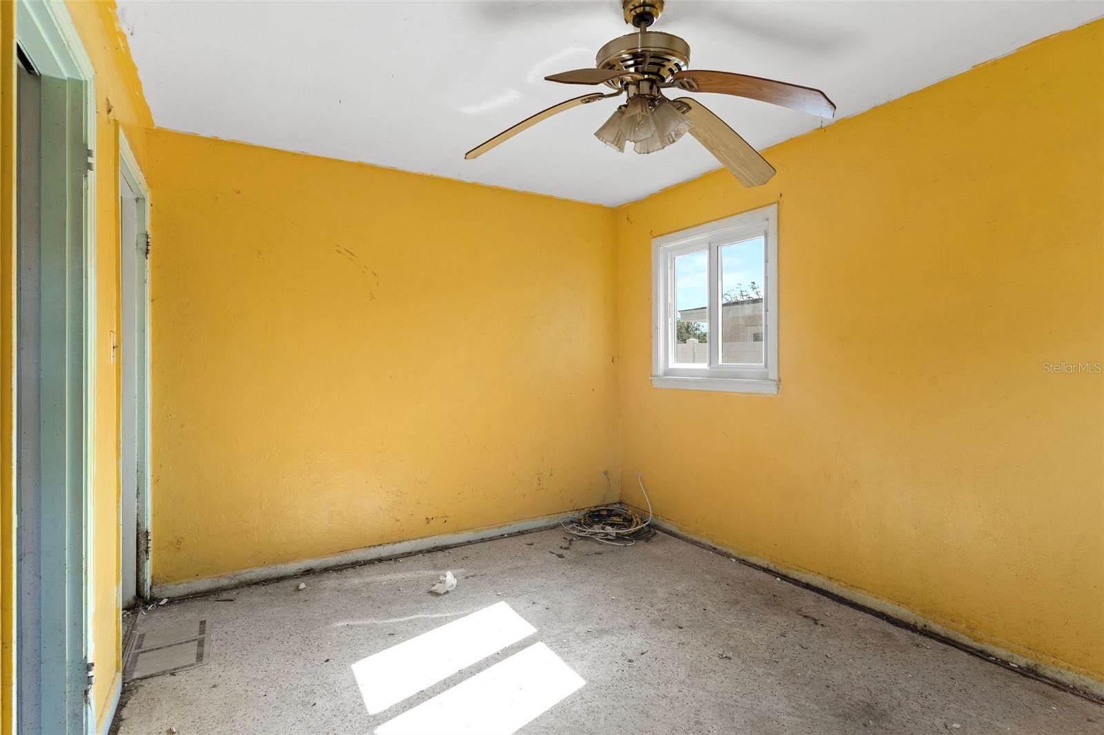 2677 Martin Street, Sarasota, FL 34237