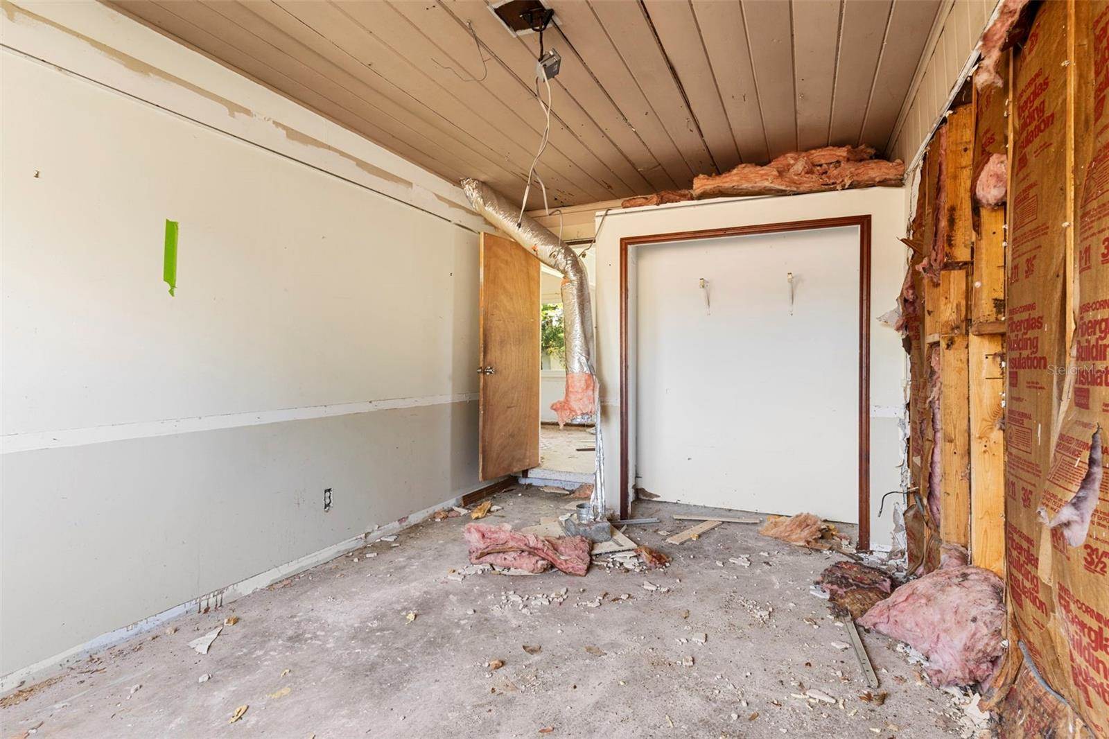 2677 Martin Street, Sarasota, FL 34237