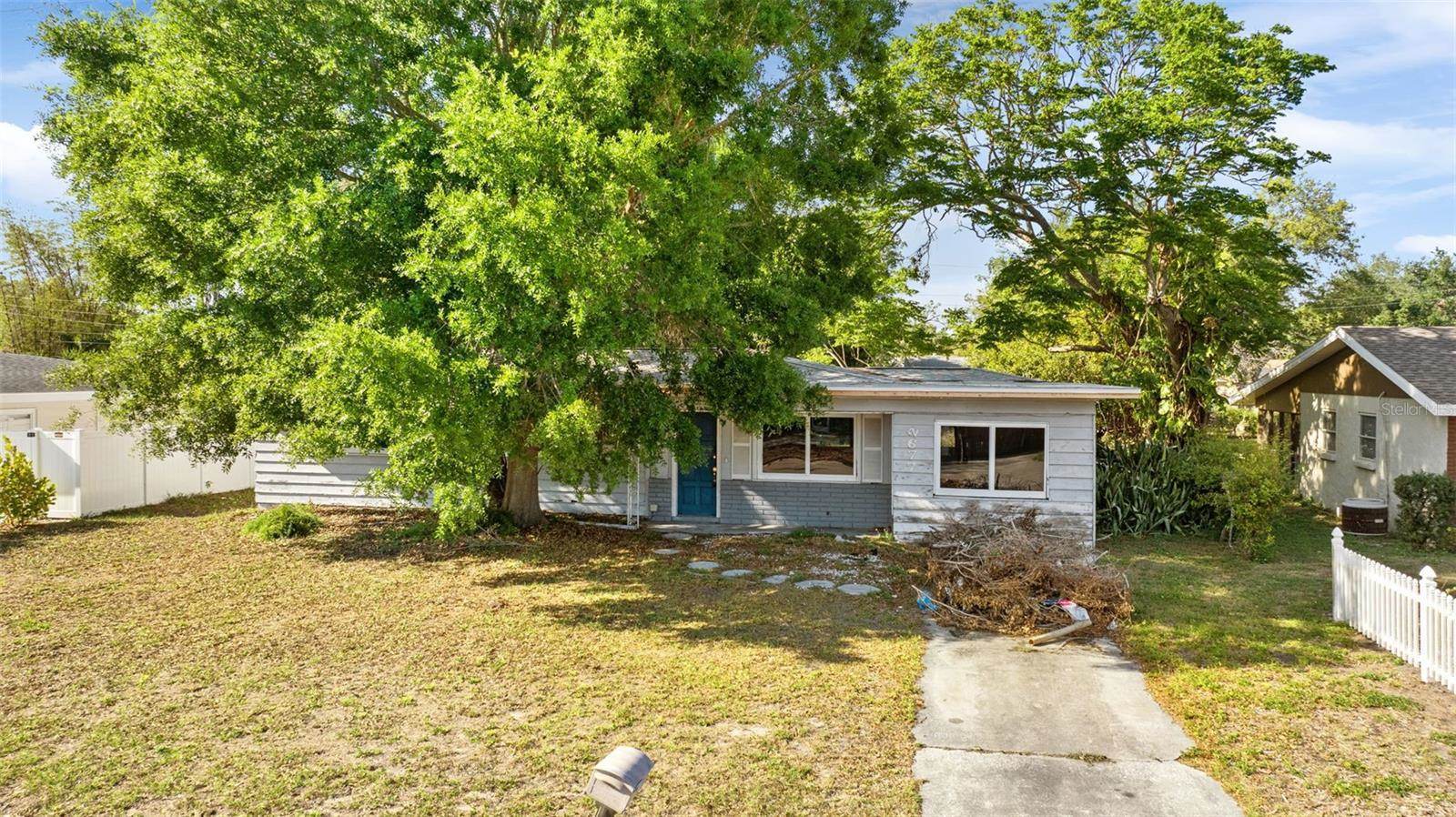 2677 Martin Street, Sarasota, FL 34237