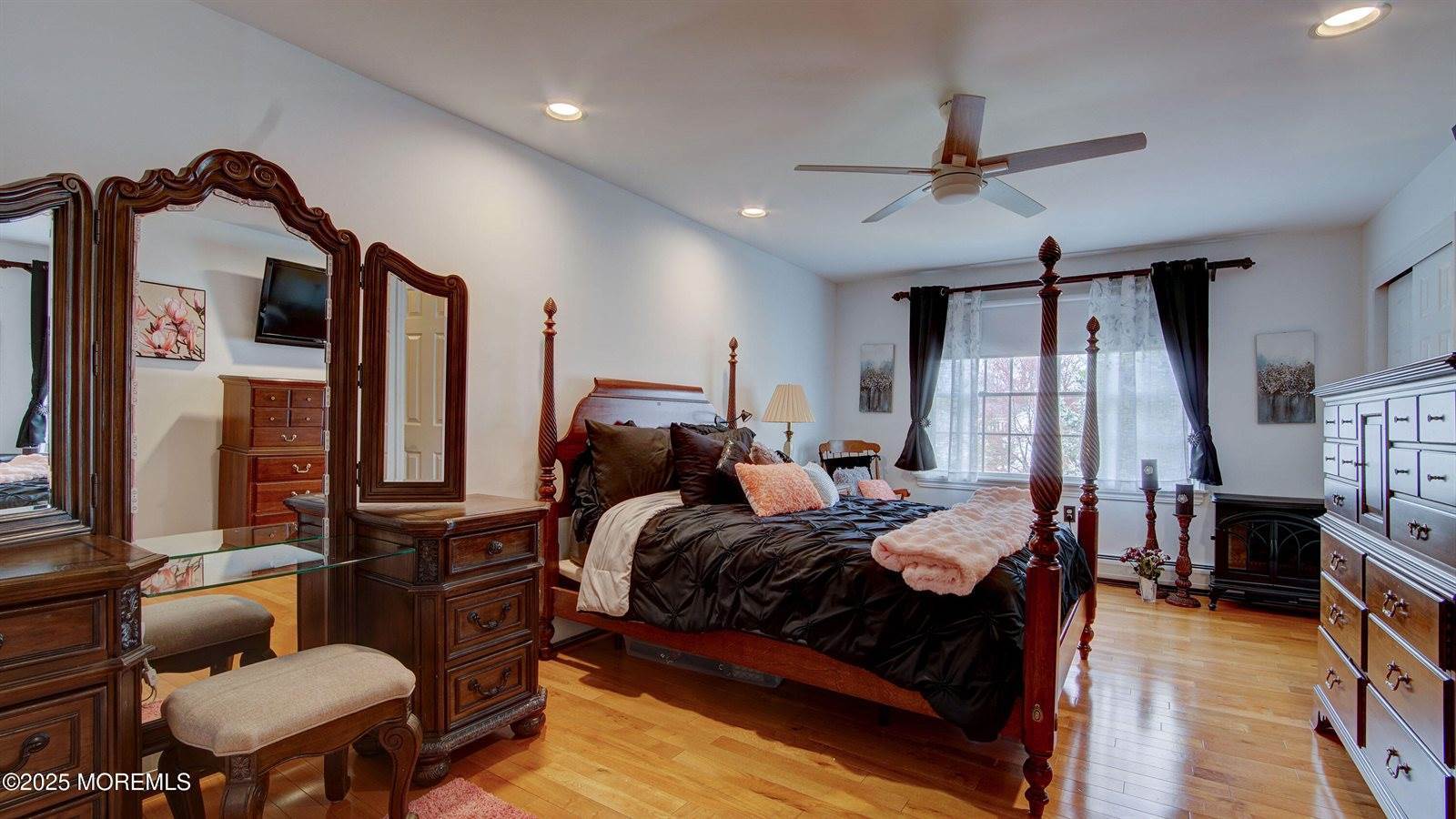 57 Bonnie Drive, Manalapan, NJ 07726