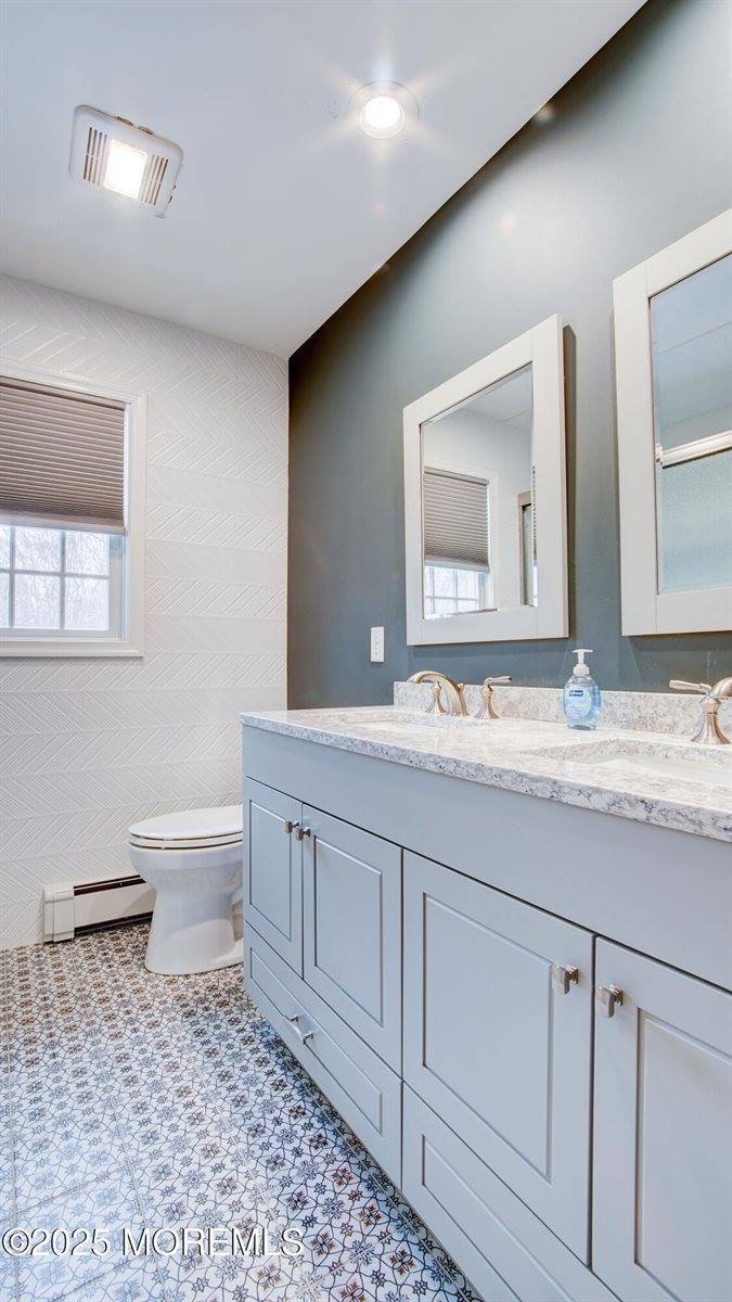 57 Bonnie Drive, Manalapan, NJ 07726