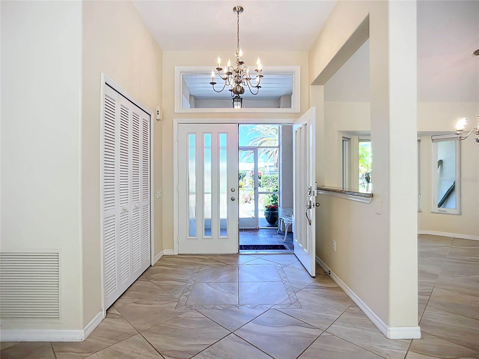 601 Pineneedle Lane, Englewood, FL 34223