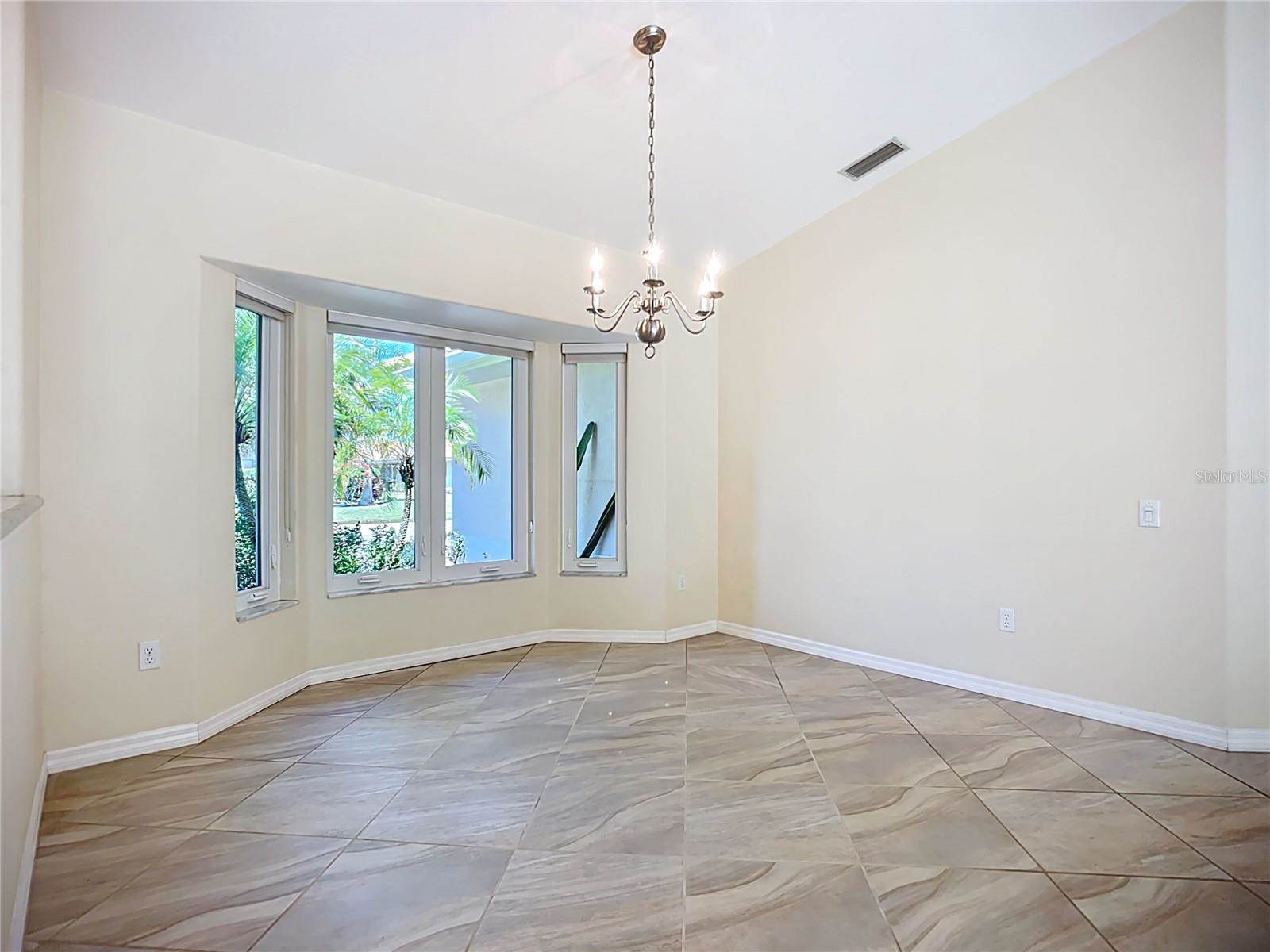 601 Pineneedle Lane, Englewood, FL 34223