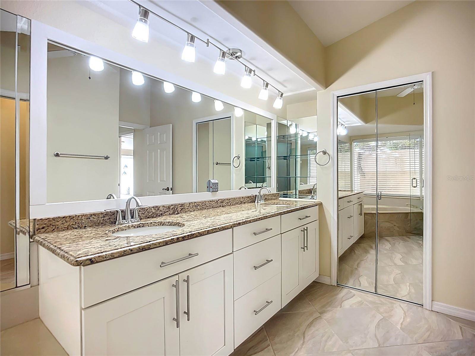 601 Pineneedle Lane, Englewood, FL 34223