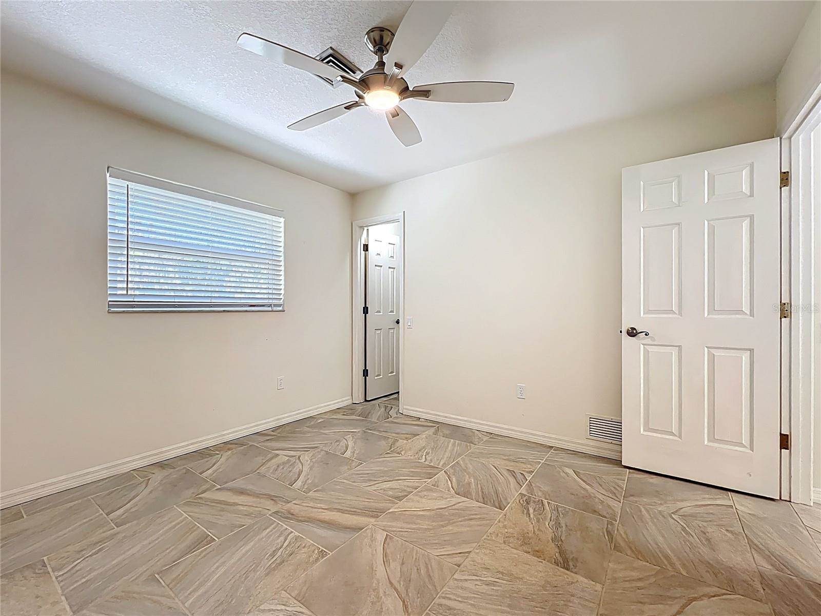 601 Pineneedle Lane, Englewood, FL 34223