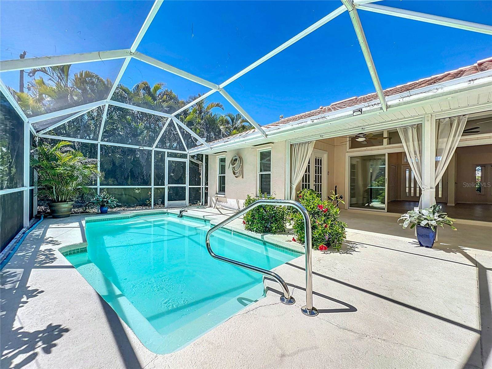 601 Pineneedle Lane, Englewood, FL 34223