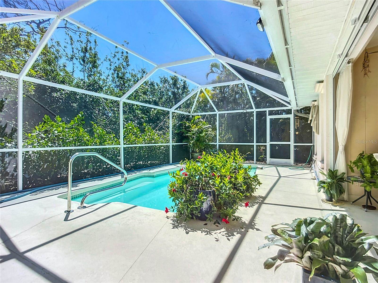 601 Pineneedle Lane, Englewood, FL 34223