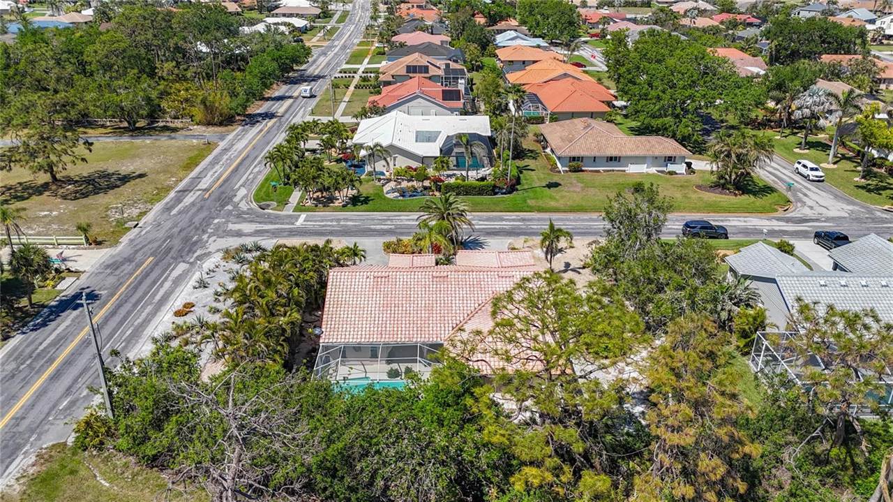 601 Pineneedle Lane, Englewood, FL 34223