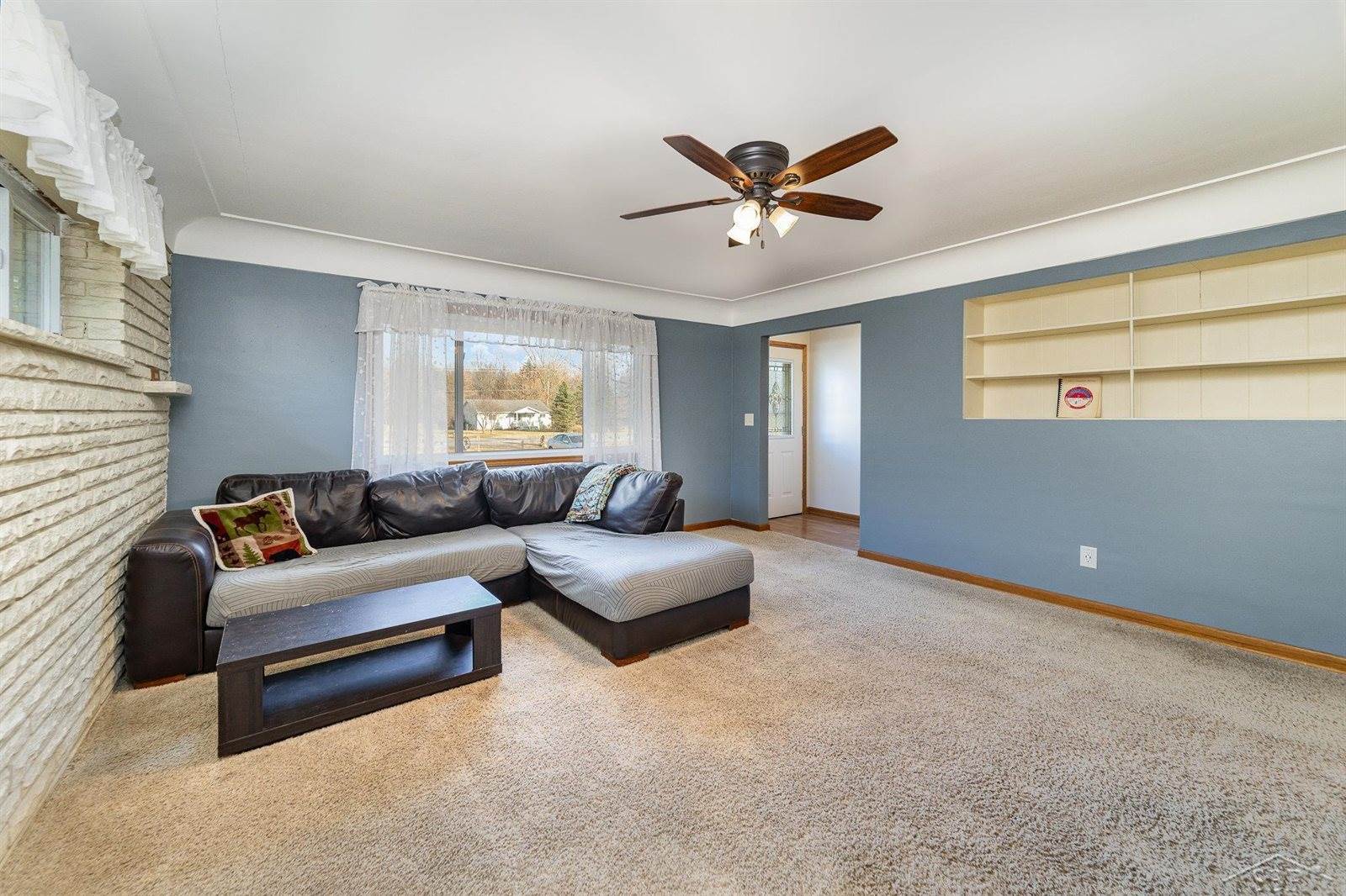 9276 East Road, Burt, MI 48417