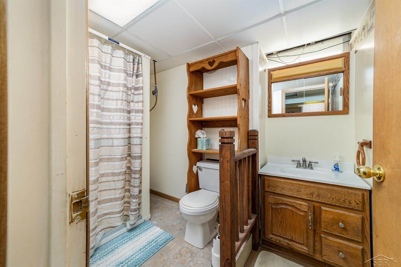 9276 East Road, Burt, MI 48417