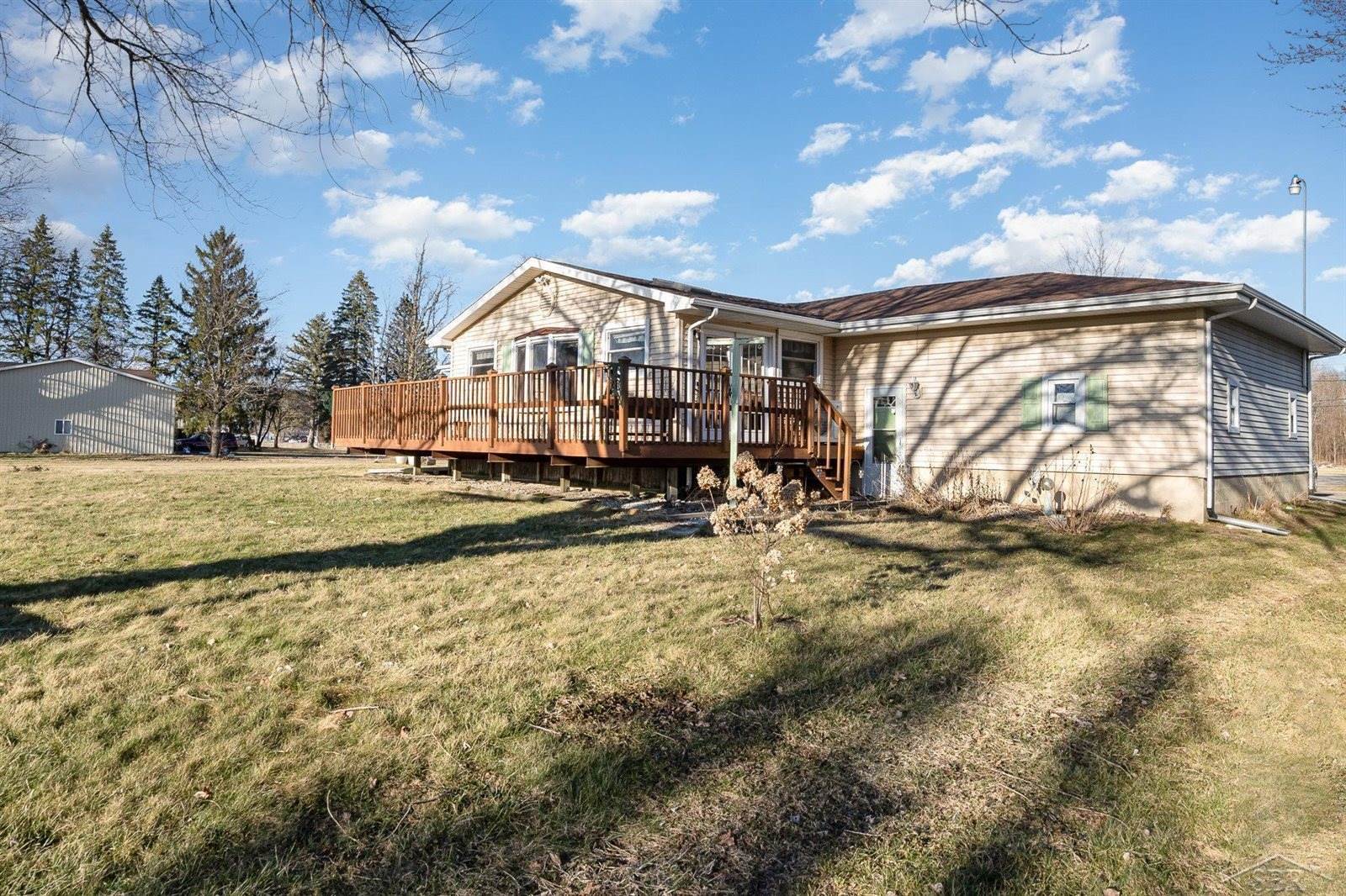 9276 East Road, Burt, MI 48417