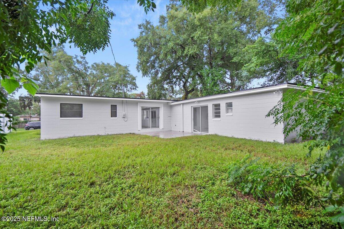 7151 King Arthur Road North, Jacksonville, FL 32211
