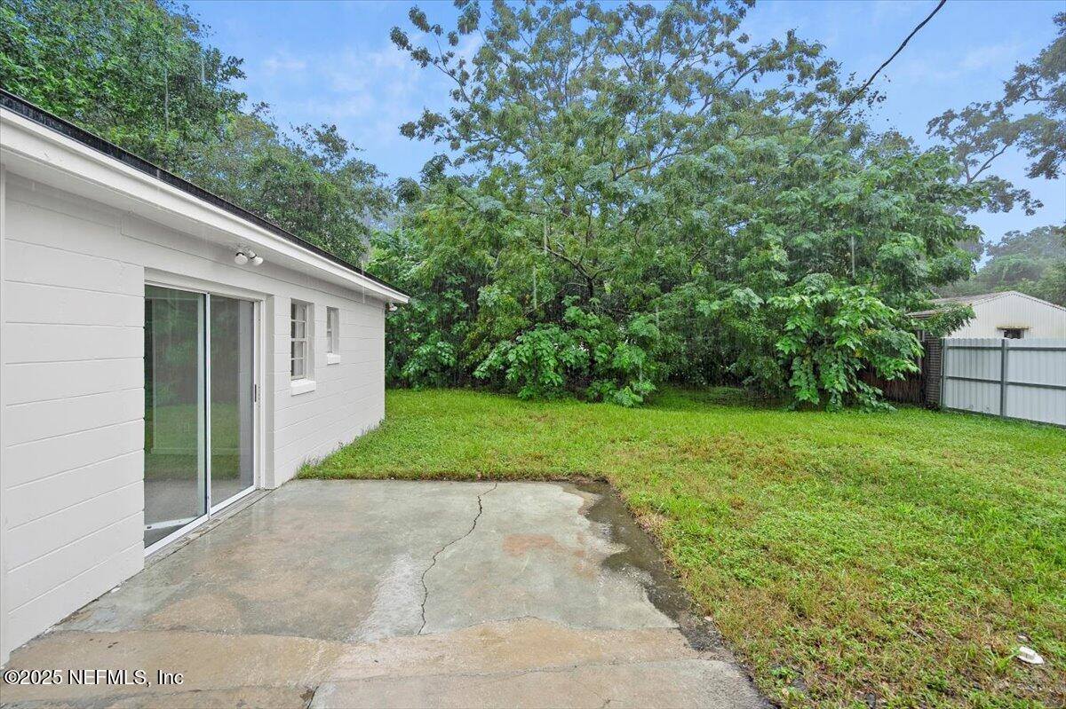7151 King Arthur Road North, Jacksonville, FL 32211