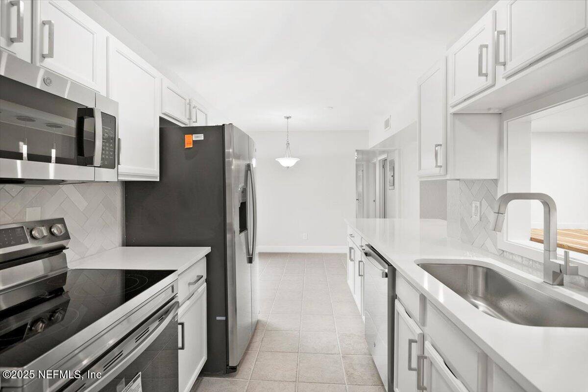 7151 King Arthur Road North, Jacksonville, FL 32211