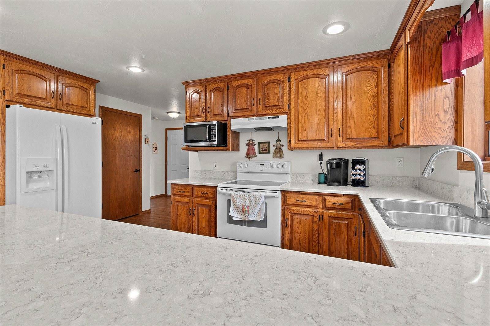 2784 Blue Spruce Drive, Green Bay, WI 54311