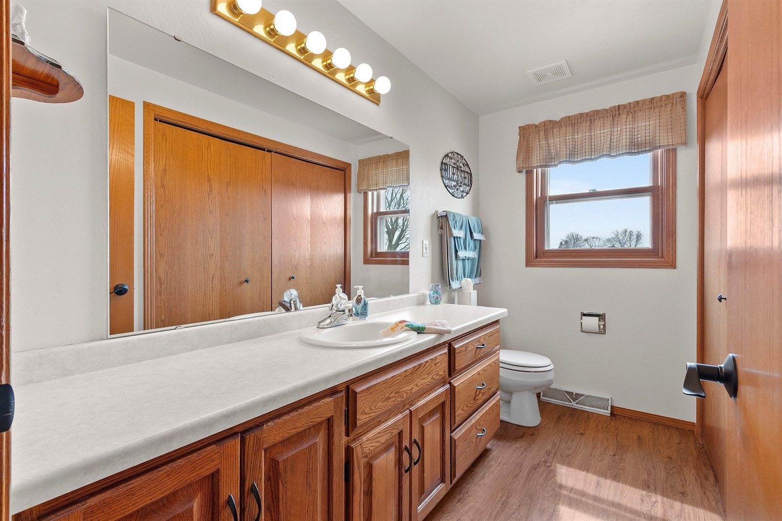 2784 Blue Spruce Drive, Green Bay, WI 54311