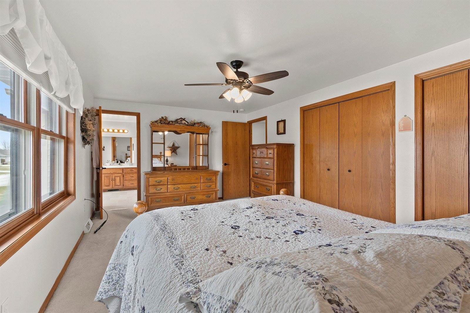 2784 Blue Spruce Drive, Green Bay, WI 54311