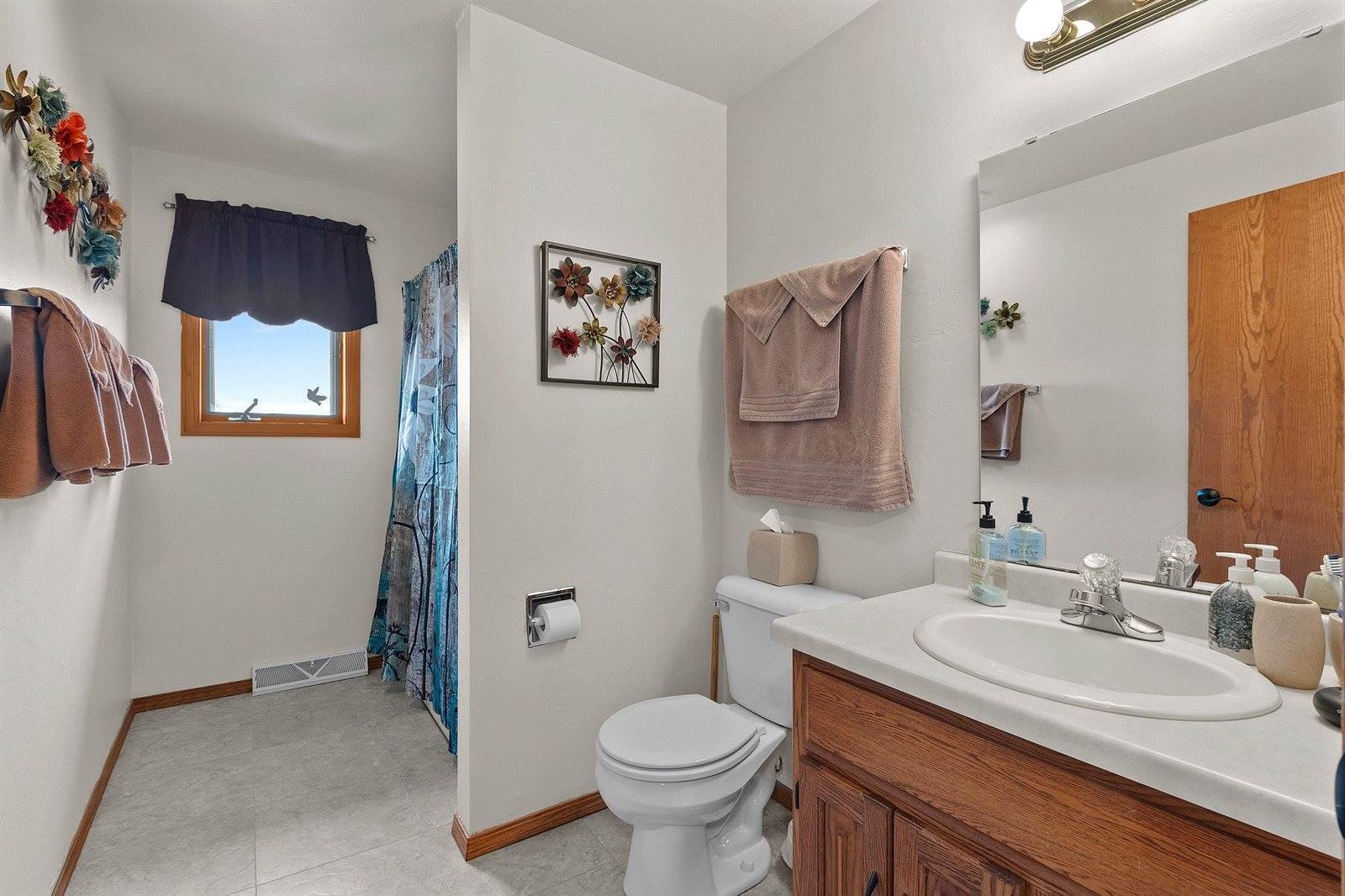 2784 Blue Spruce Drive, Green Bay, WI 54311