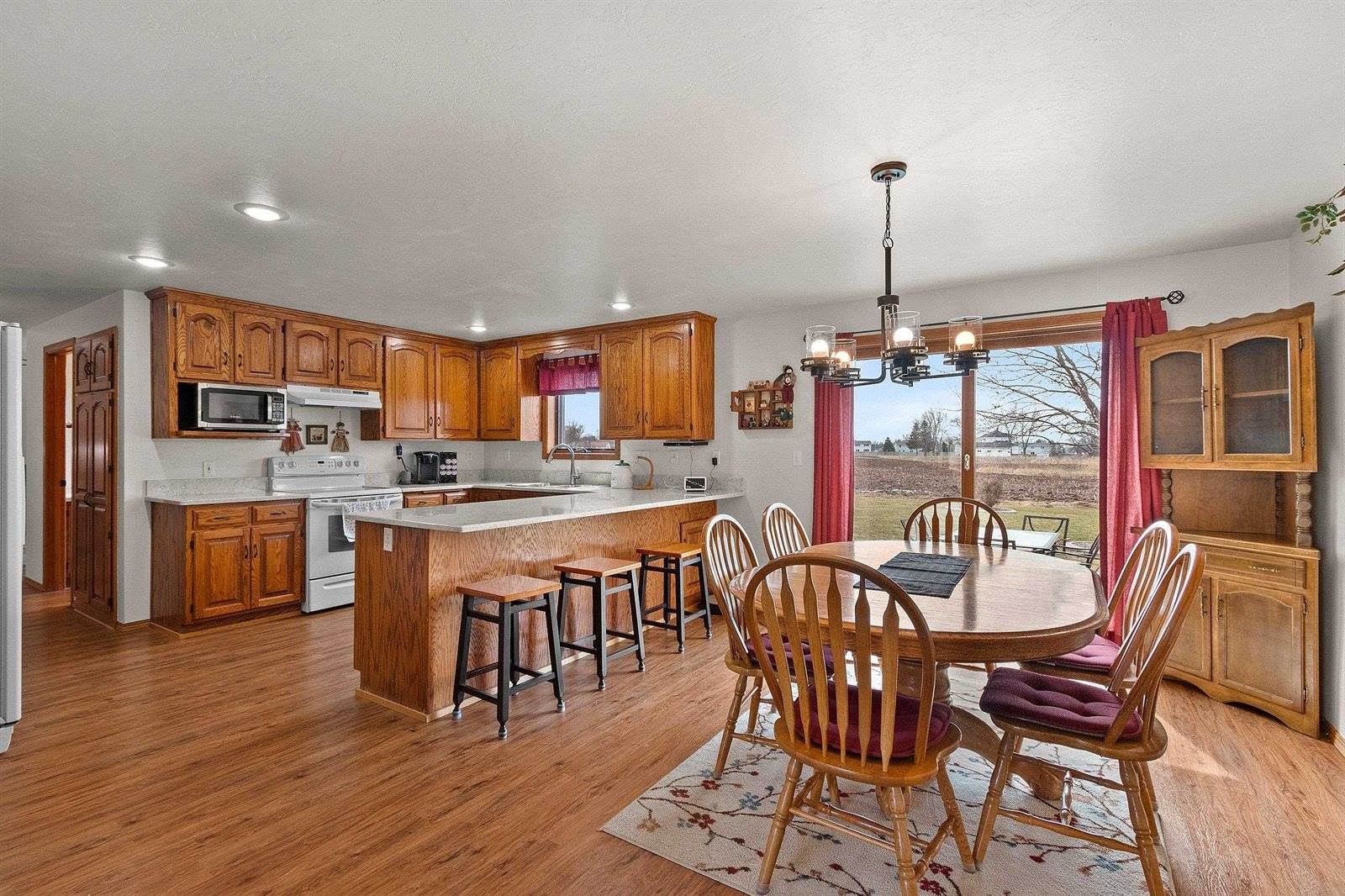 2784 Blue Spruce Drive, Green Bay, WI 54311