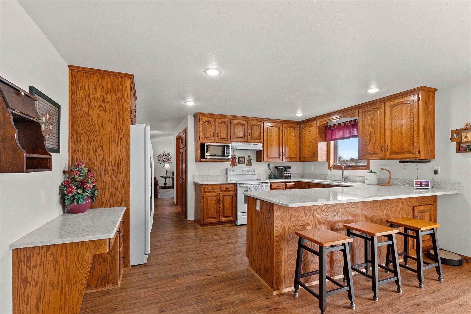 2784 Blue Spruce Drive, Green Bay, WI 54311