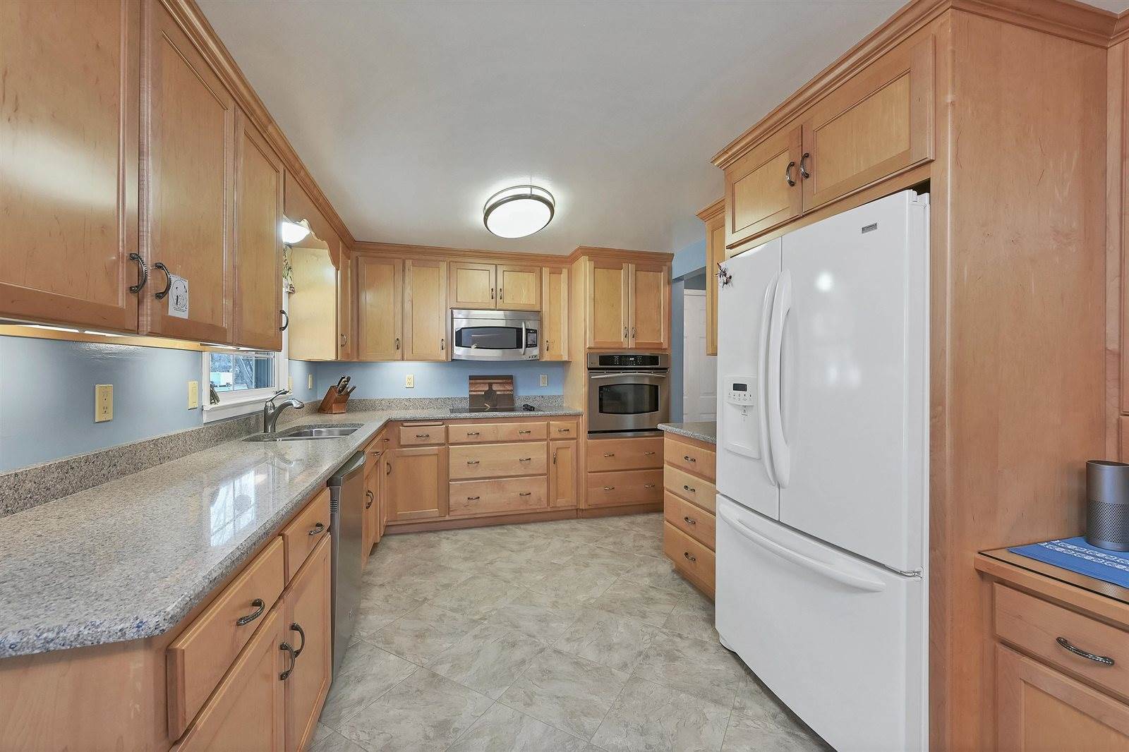 2725 Klee Street, Green Bay, WI 54313