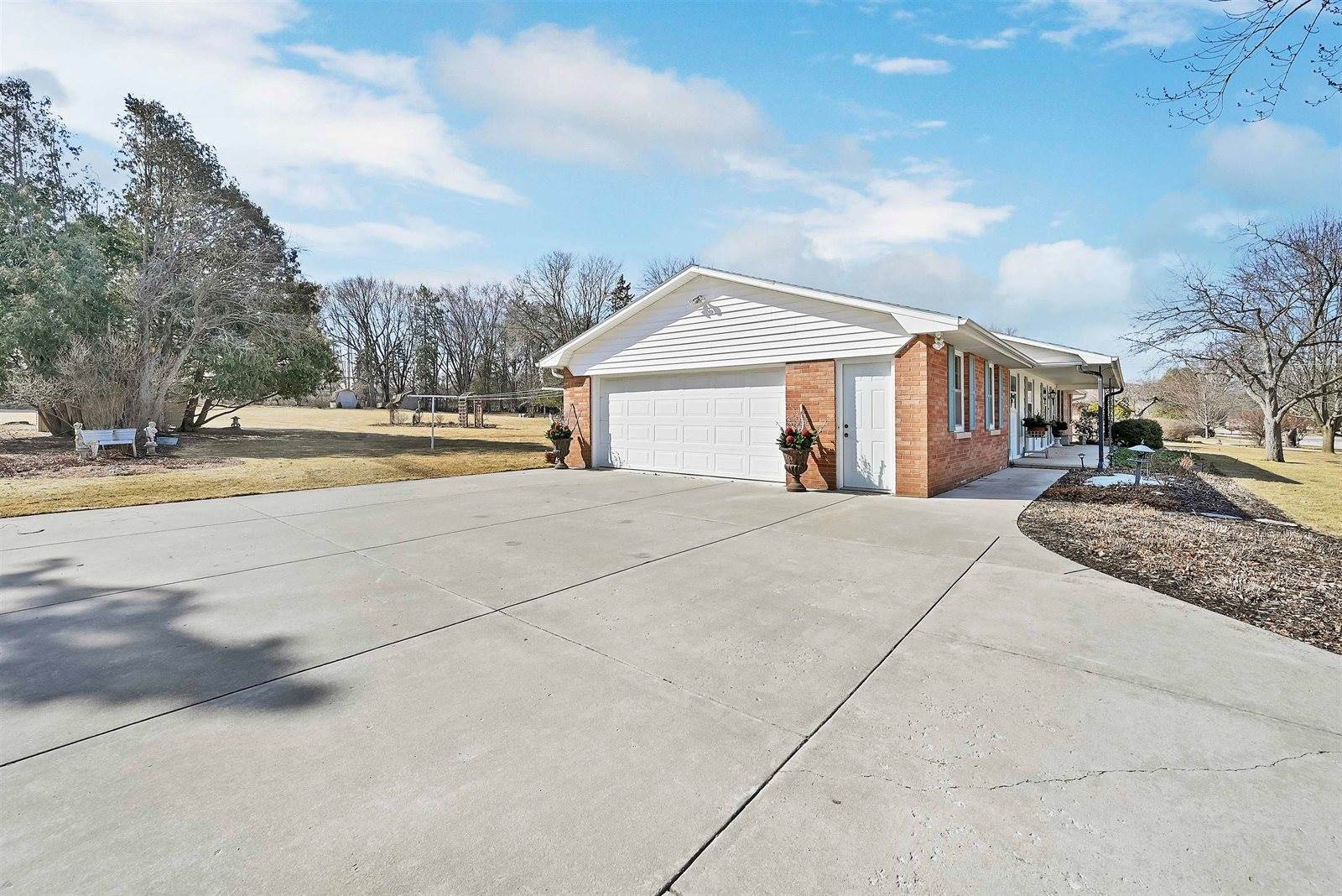 2725 Klee Street, Green Bay, WI 54313