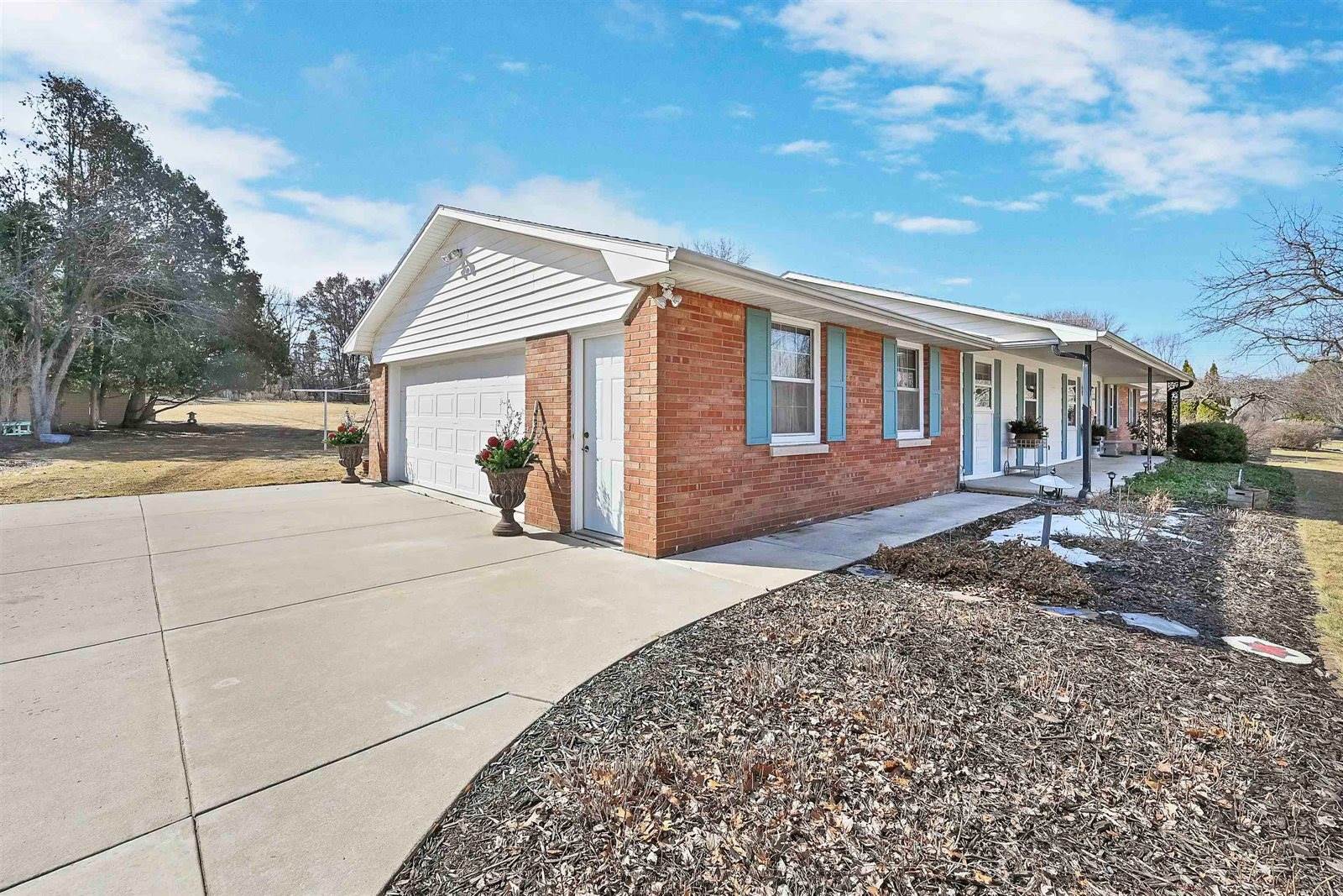 2725 Klee Street, Green Bay, WI 54313