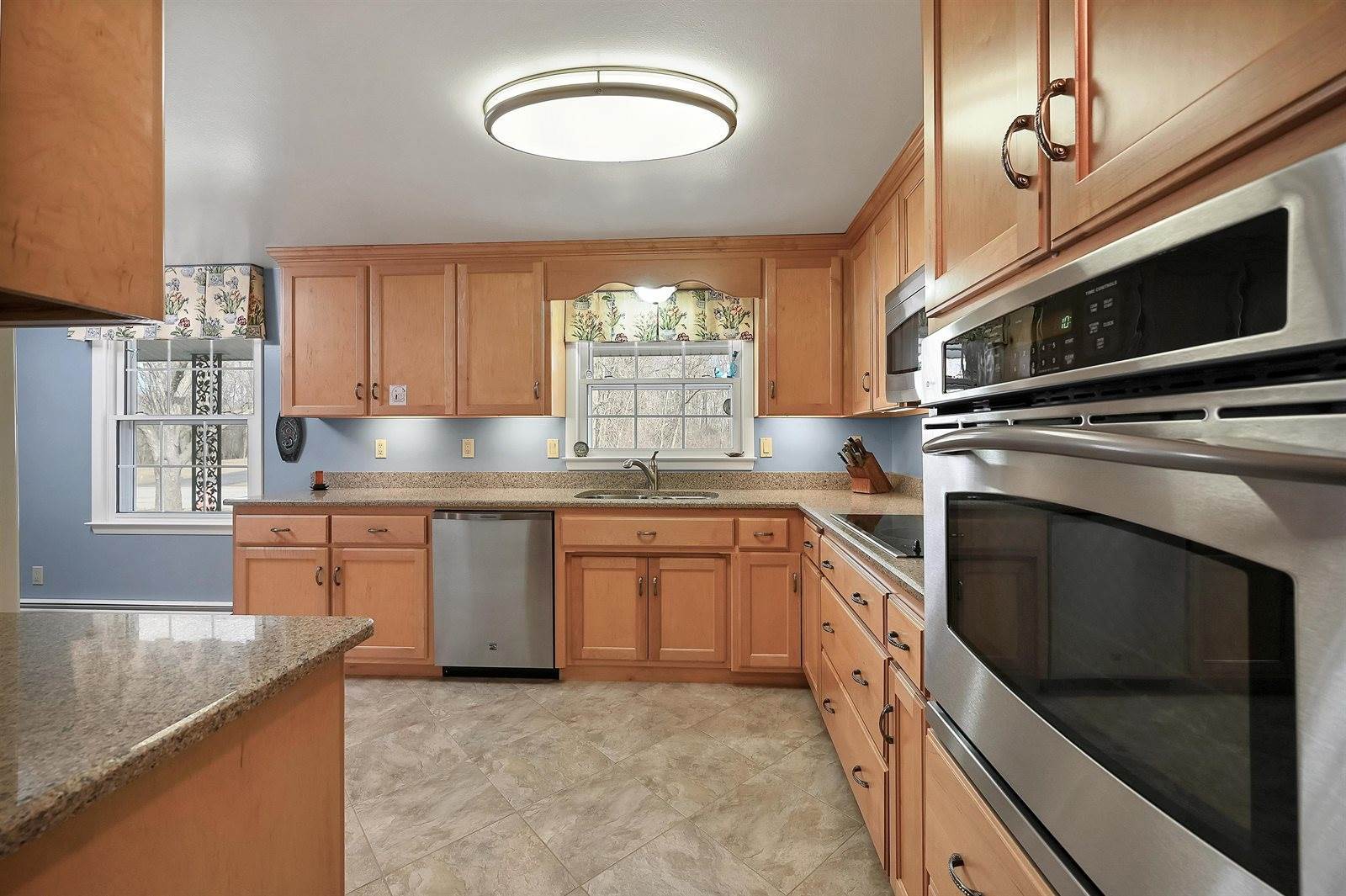 2725 Klee Street, Green Bay, WI 54313
