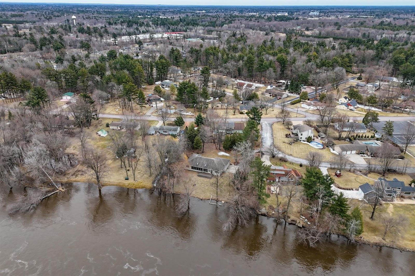 100 Shore Acres Drive, Wisconsin Rapids, WI 54494