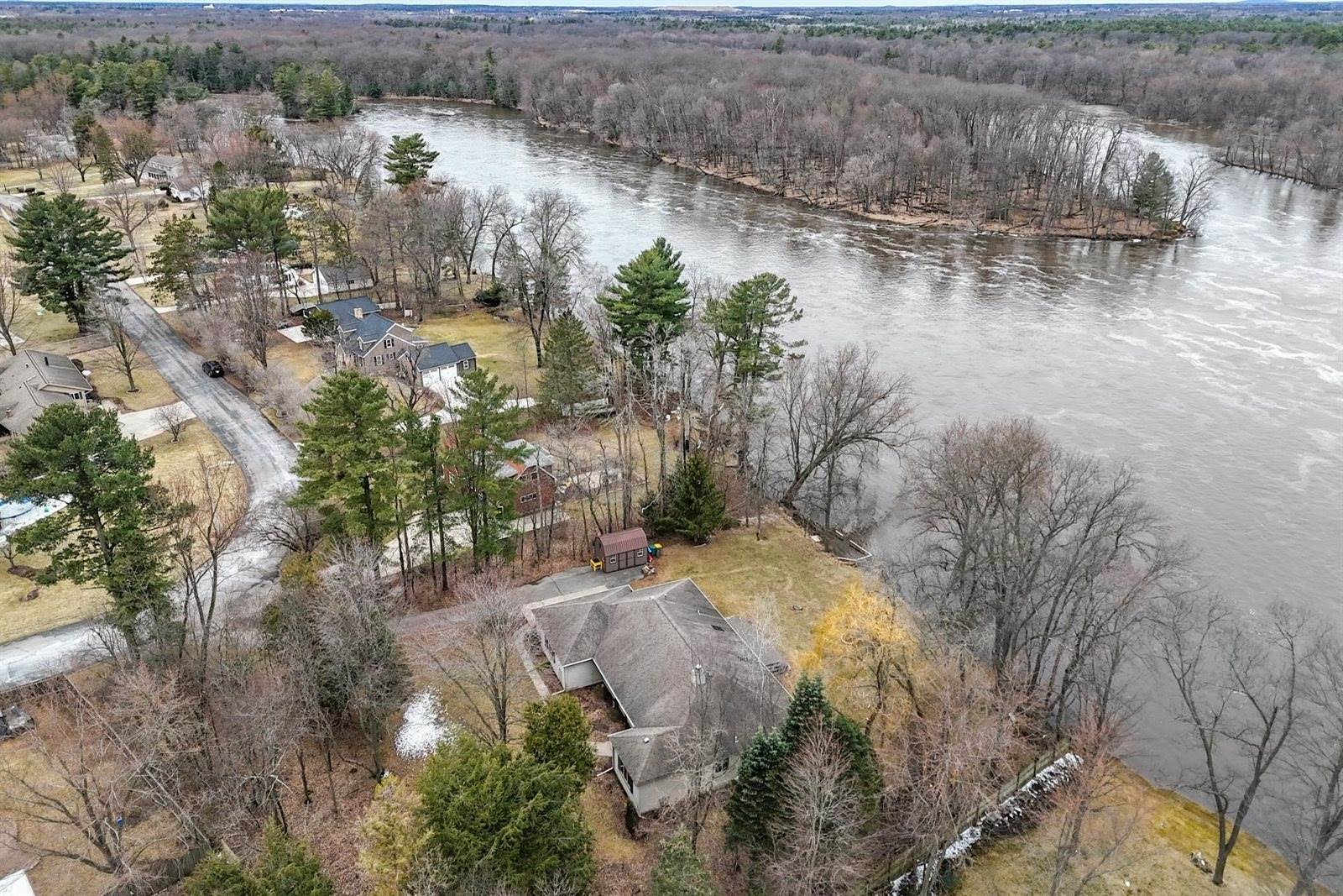 100 Shore Acres Drive, Wisconsin Rapids, WI 54494