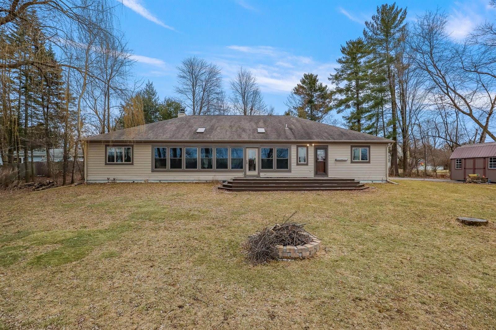 100 Shore Acres Drive, Wisconsin Rapids, WI 54494