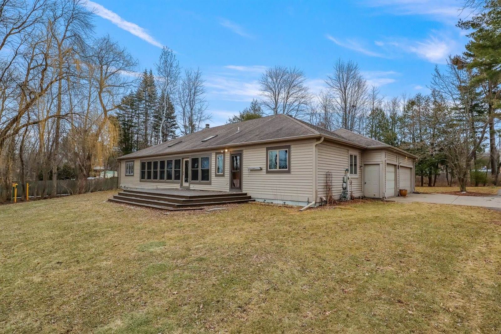 100 Shore Acres Drive, Wisconsin Rapids, WI 54494