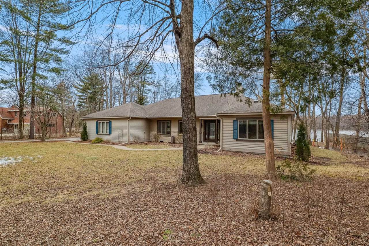 100 Shore Acres Drive, Wisconsin Rapids, WI 54494
