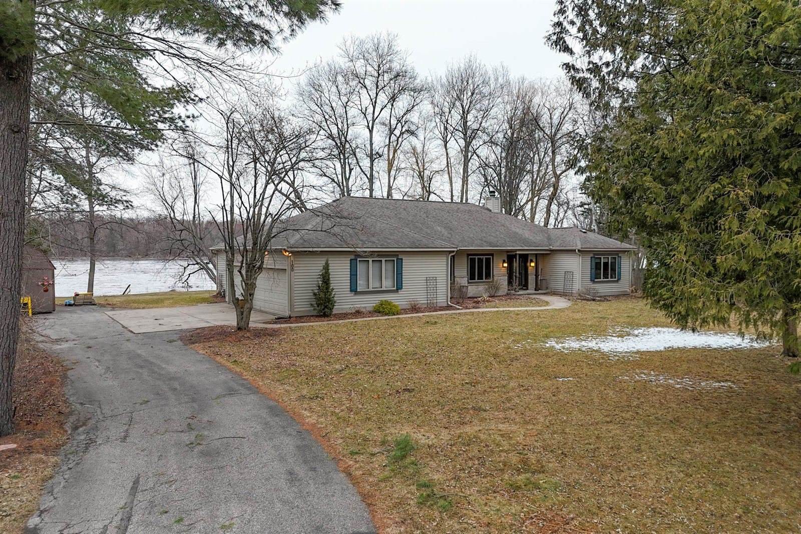 100 Shore Acres Drive, Wisconsin Rapids, WI 54494