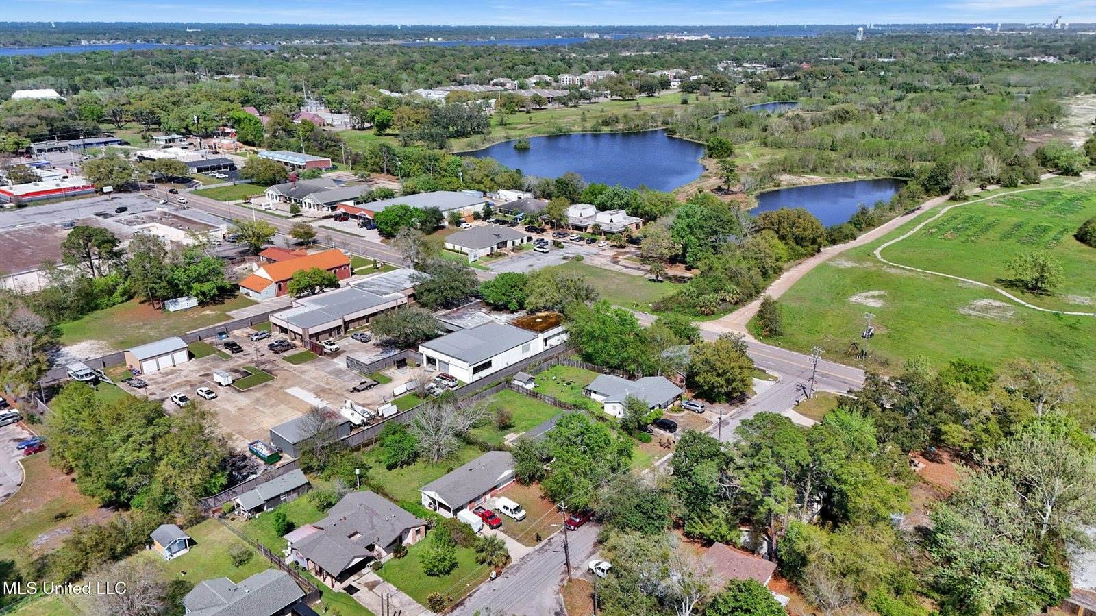 2308 Arbor Drive, Biloxi, MS 39531