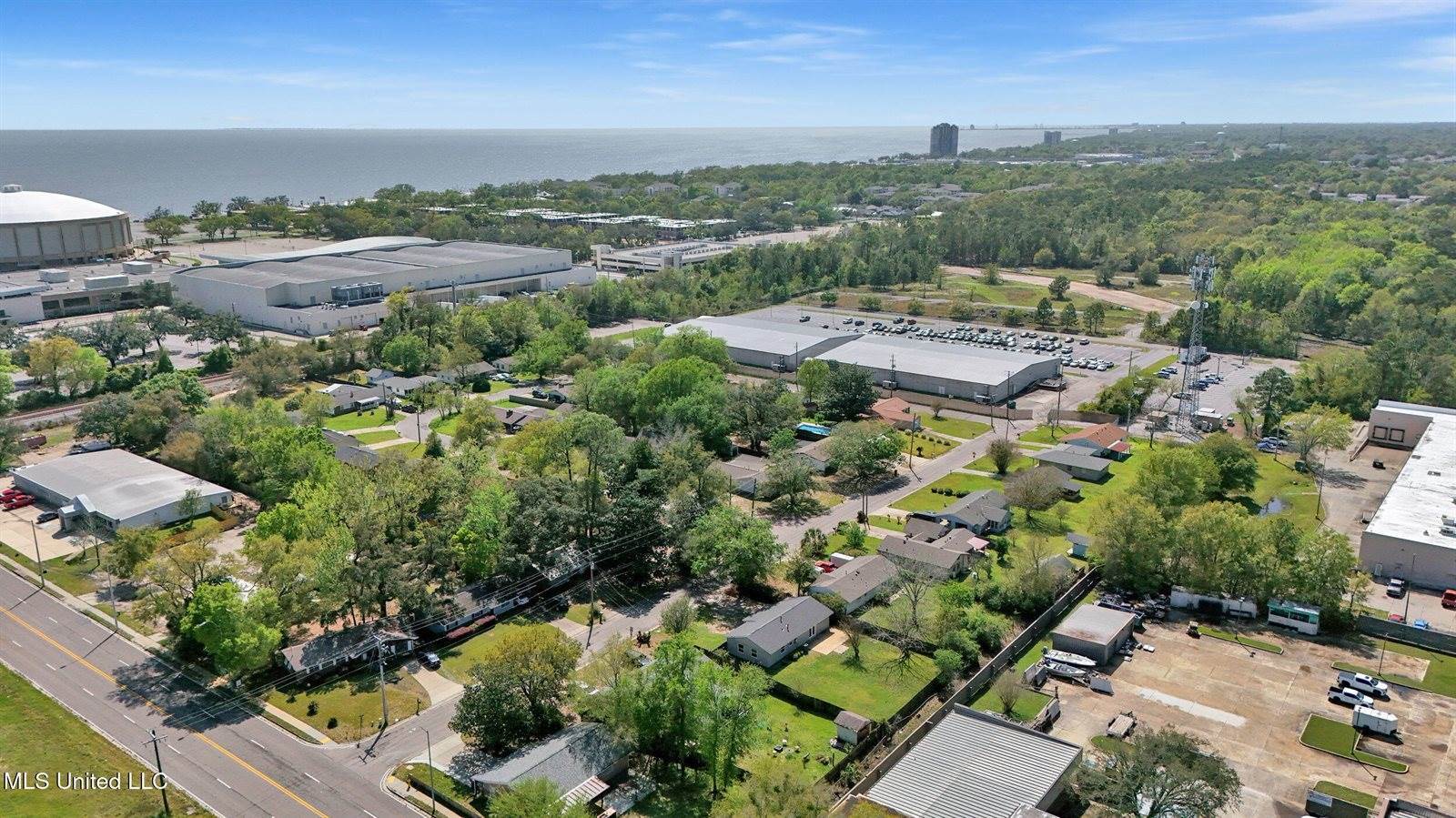 2308 Arbor Drive, Biloxi, MS 39531