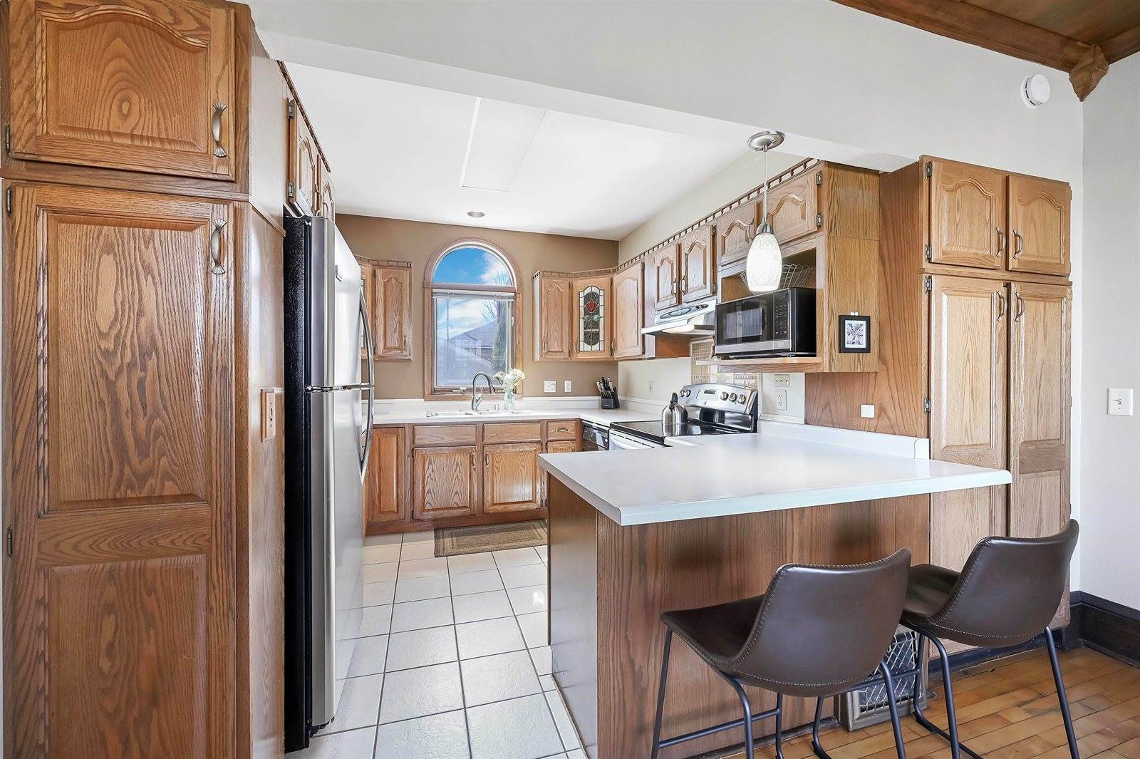 621 1ST Street, Menasha, WI 54952