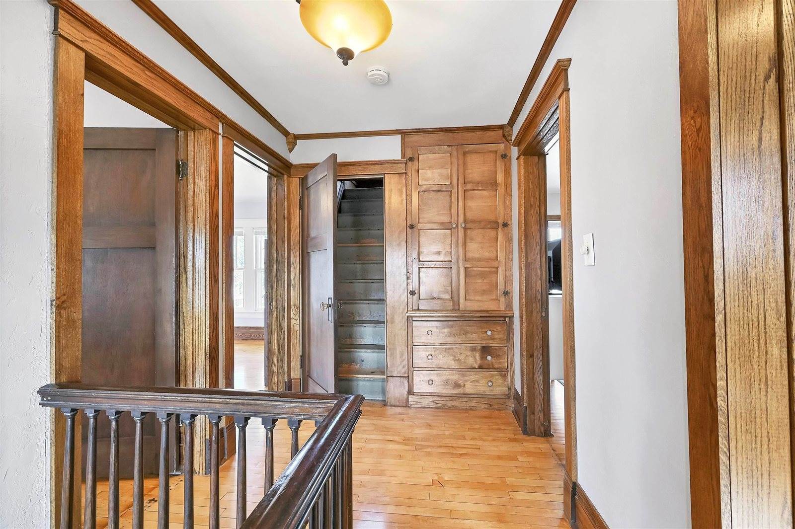 621 1ST Street, Menasha, WI 54952