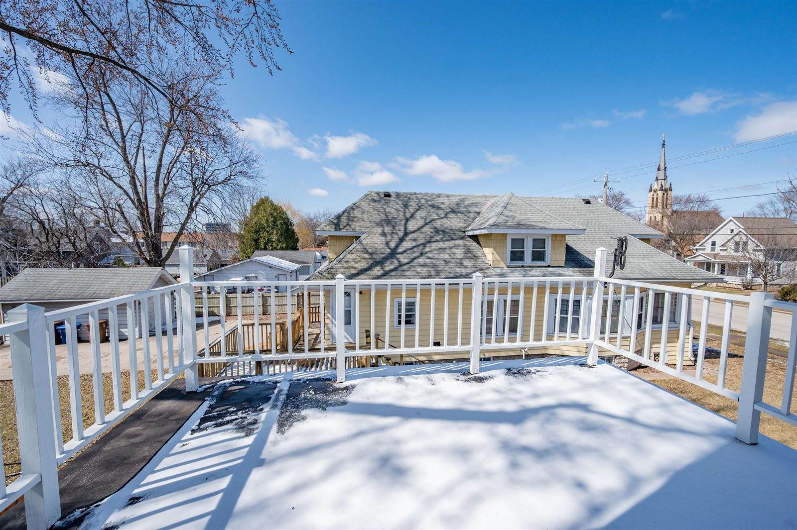 621 1ST Street, Menasha, WI 54952