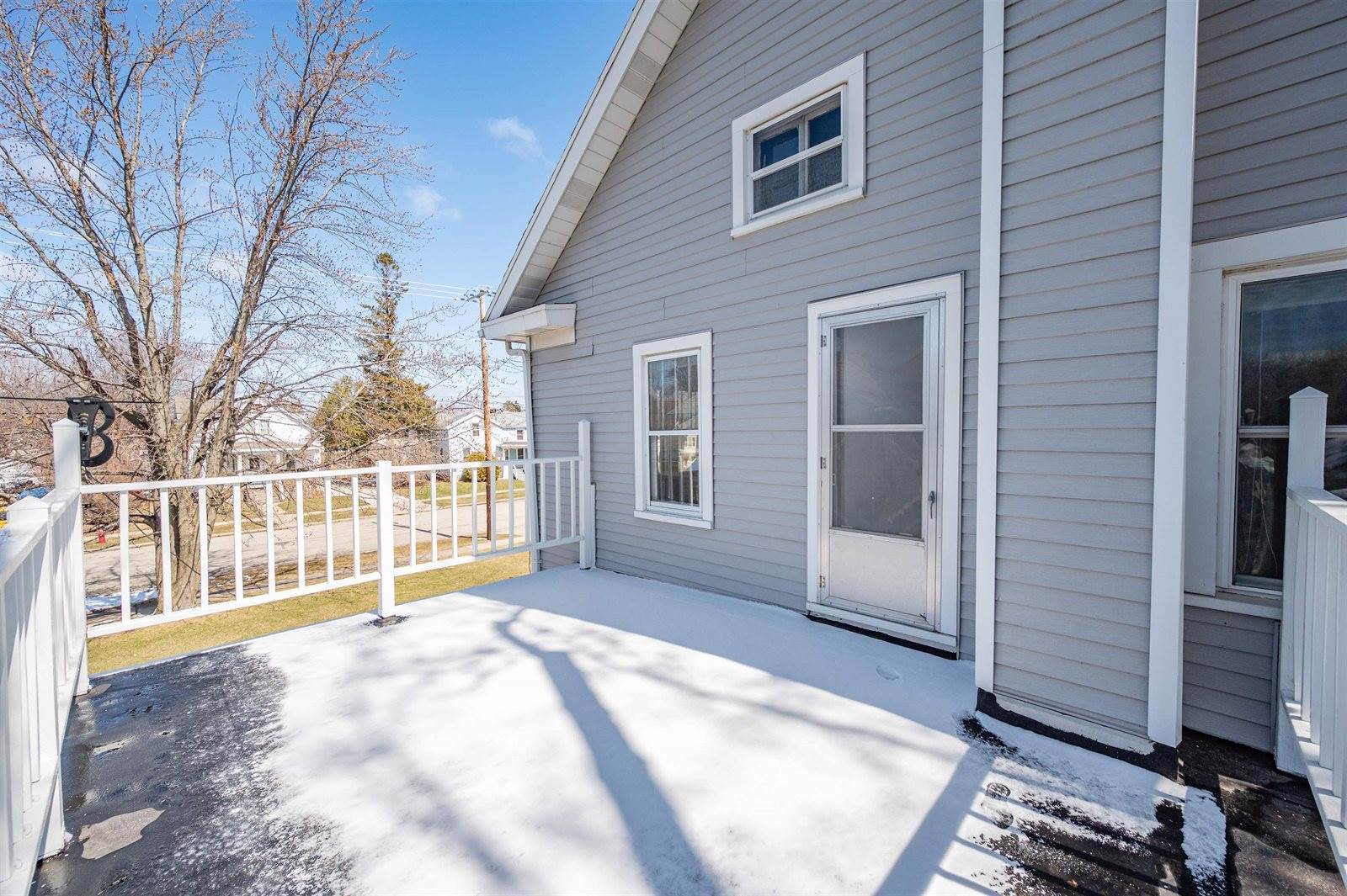 621 1ST Street, Menasha, WI 54952
