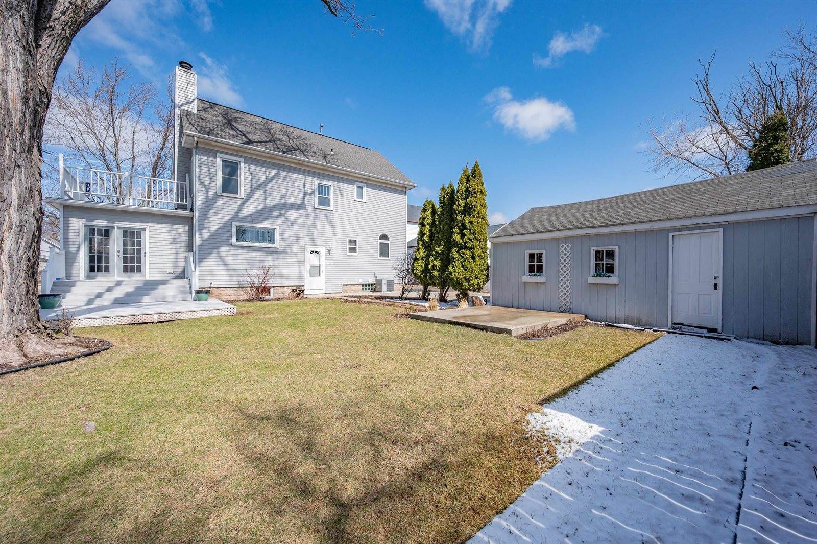 621 1ST Street, Menasha, WI 54952
