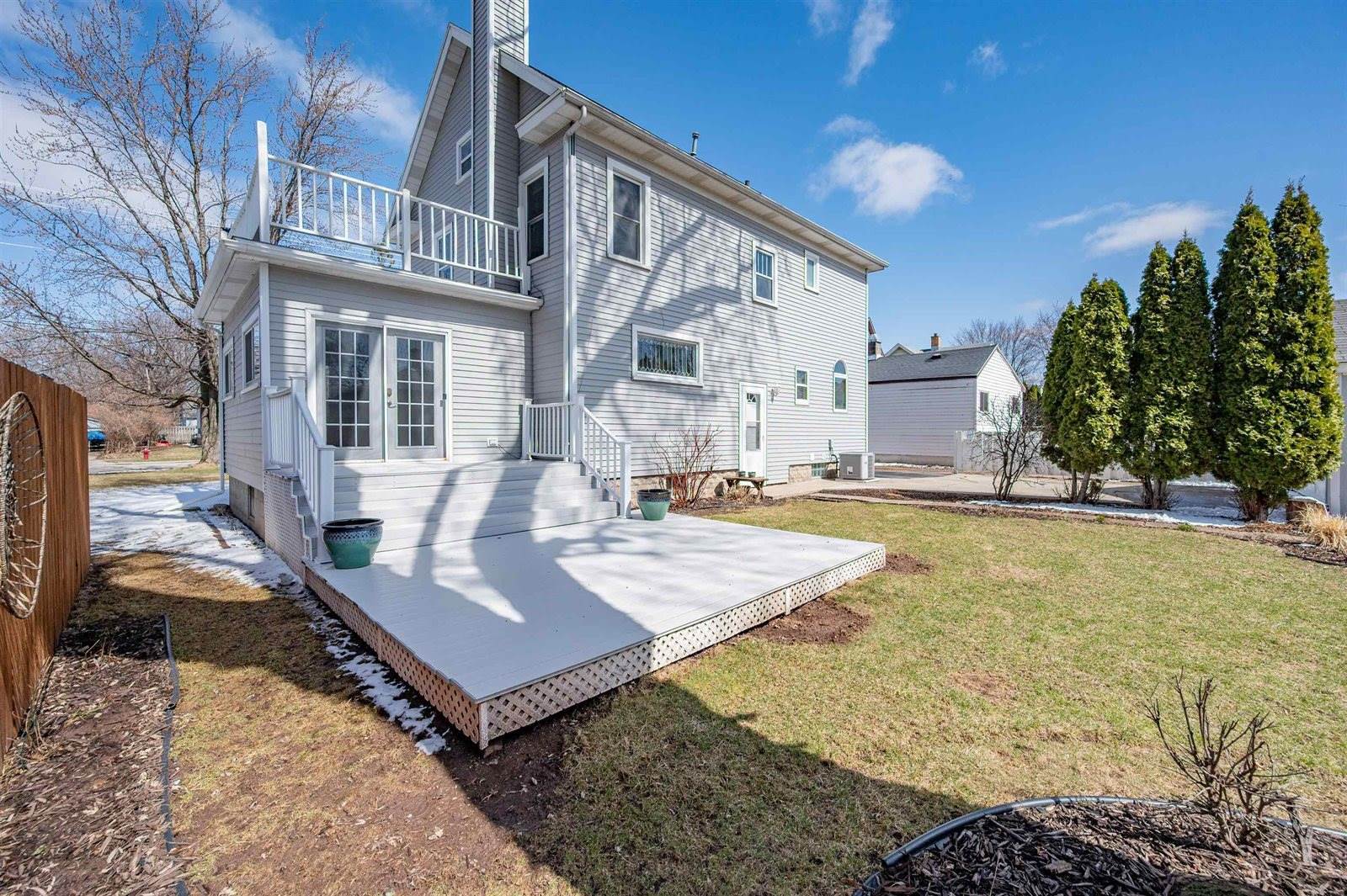 621 1ST Street, Menasha, WI 54952