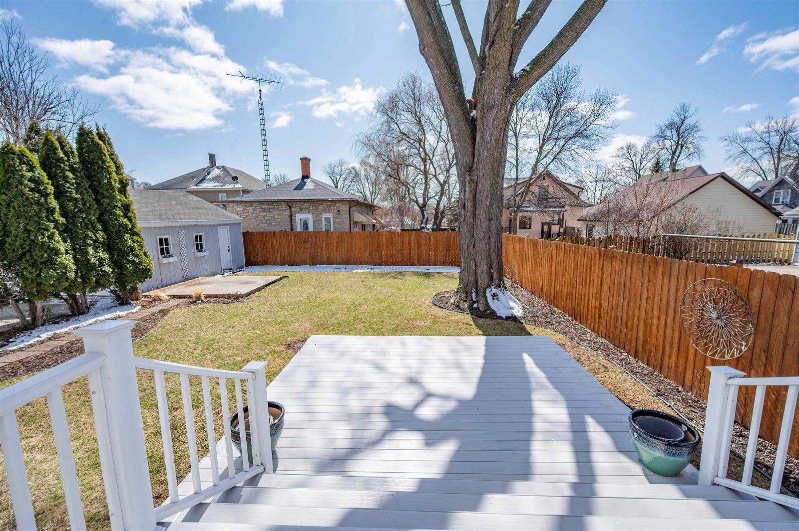 621 1ST Street, Menasha, WI 54952