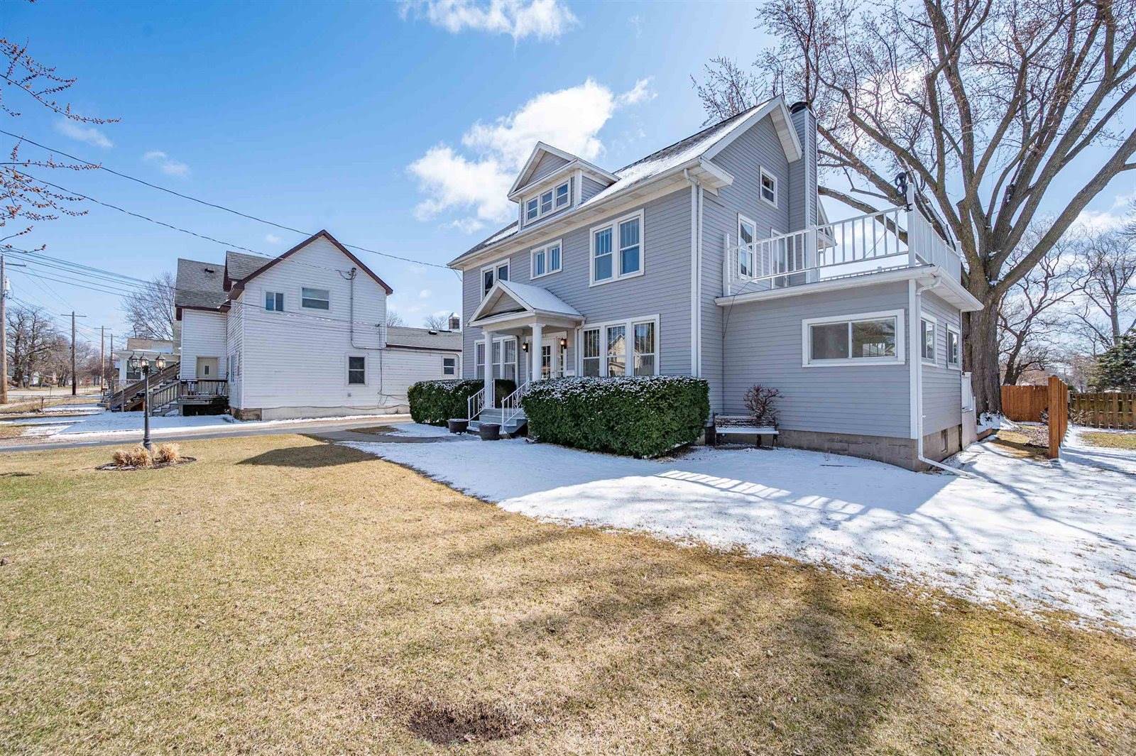 621 1ST Street, Menasha, WI 54952