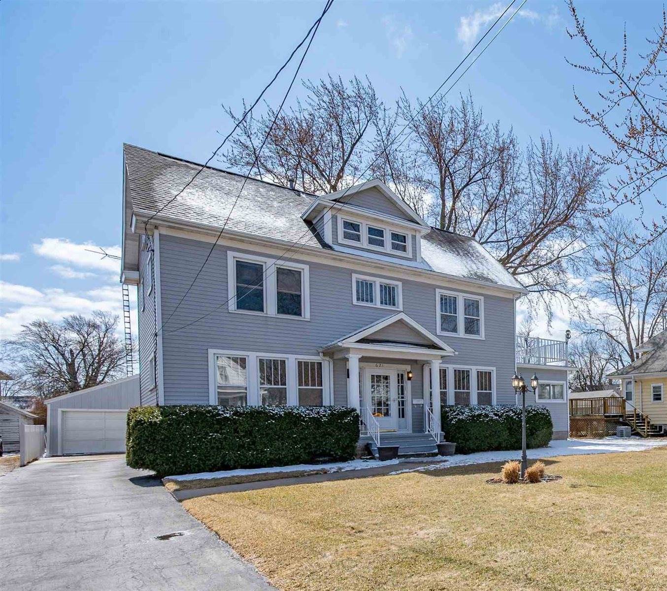 621 1ST Street, Menasha, WI 54952